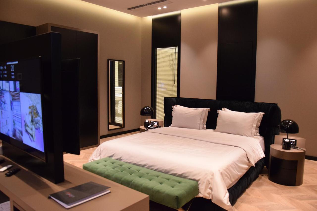 Hotel Unik Тирана Экстерьер фото