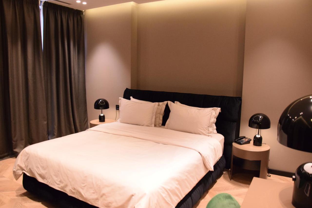 Hotel Unik Тирана Экстерьер фото
