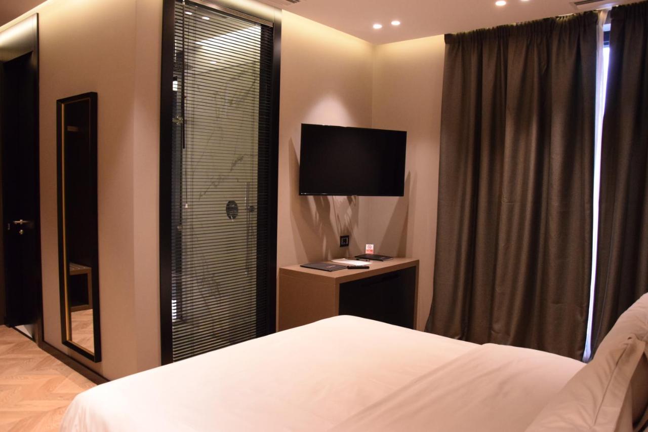 Hotel Unik Тирана Экстерьер фото