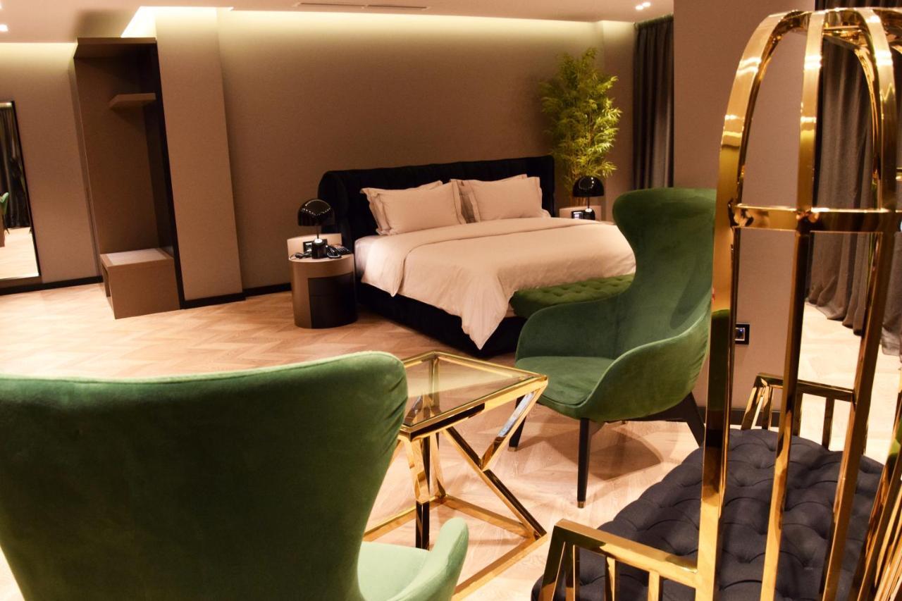 Hotel Unik Тирана Экстерьер фото